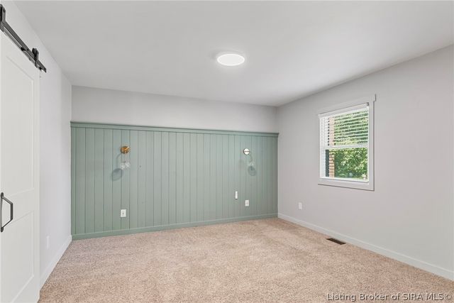 2037 Ridgewood Drive, Madison, IN 47250