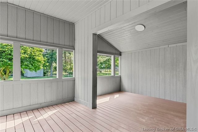 2037 Ridgewood Drive, Madison, IN 47250