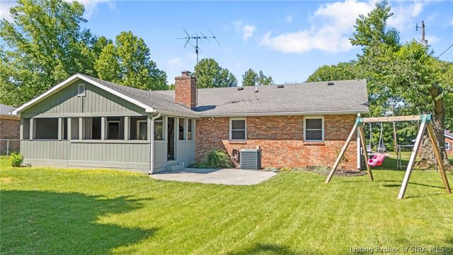 2037 Ridgewood Drive, Madison, IN 47250