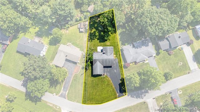 2037 Ridgewood Drive, Madison, IN 47250