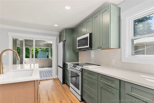 2037 Ridgewood Drive, Madison, IN 47250
