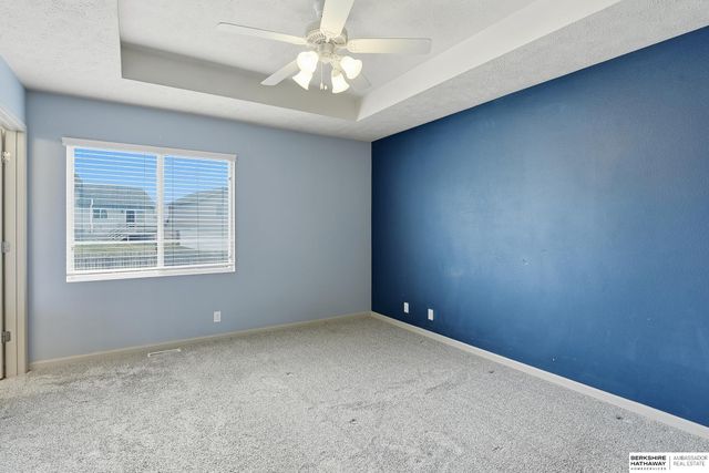 16422 Portal Street, Omaha, NE 68136