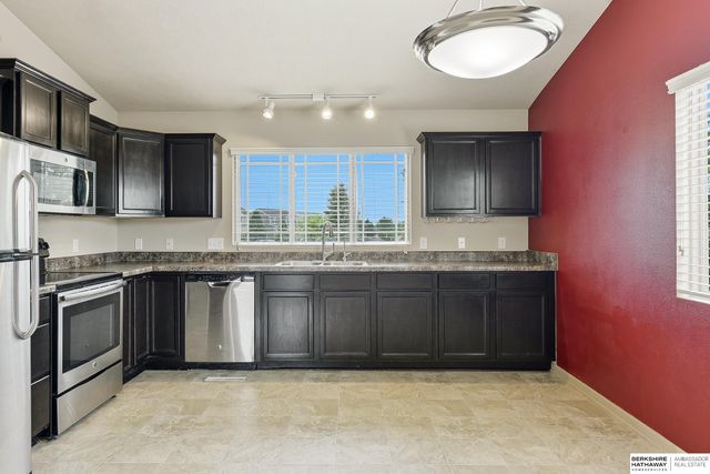 16422 Portal Street, Omaha, NE 68136