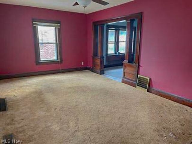 1010 Big Falls Avenue, Akron, OH 44310