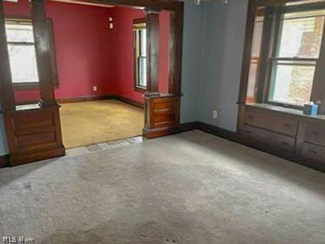 1010 Big Falls Avenue, Akron, OH 44310