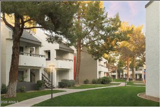 950 N GILBERT Road 2, Gilbert, AZ 85234
