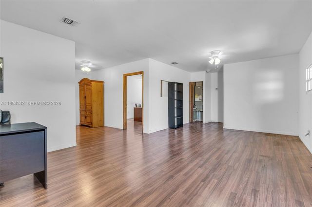 20601 SW 194th Avenue, Miami, FL 33187
