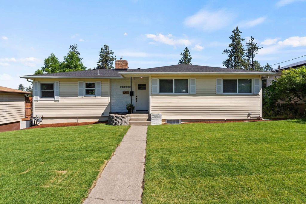 4017 E Pratt Ave, Spokane, WA 99204