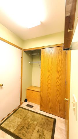 48 Thompson Avenue W 40, West Saint Paul, MN 55118