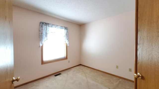 48 Thompson Avenue W 40, West Saint Paul, MN 55118