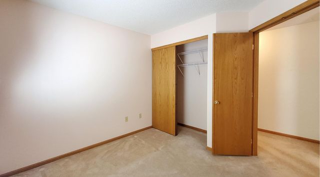 48 Thompson Avenue W 40, West Saint Paul, MN 55118