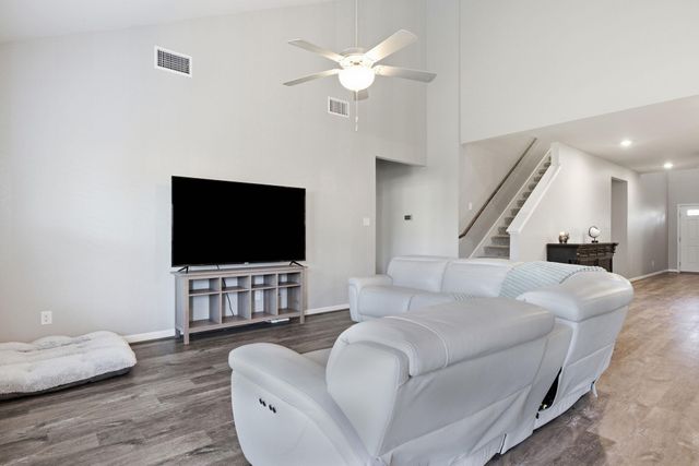 6700 Folsom Ave, Pflugerville, TX 78660