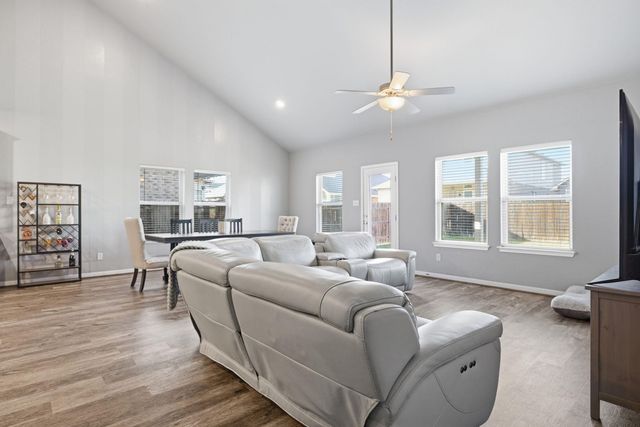 6700 Folsom Ave, Pflugerville, TX 78660