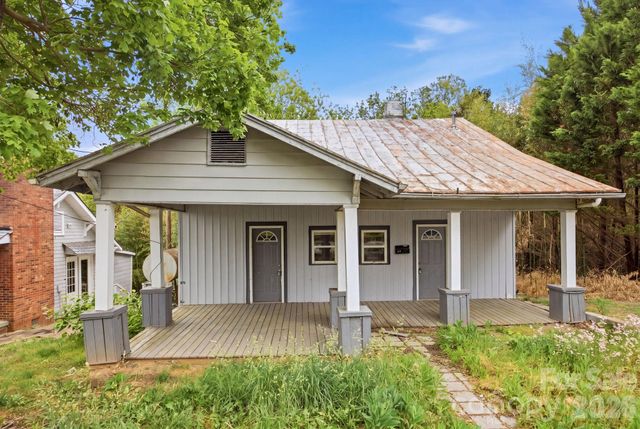 712 Conley Place NW, Lenoir, NC 28645