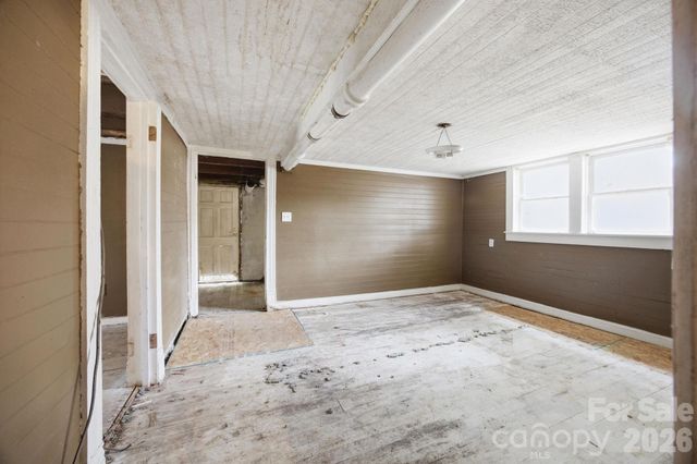 712 Conley Place NW, Lenoir, NC 28645
