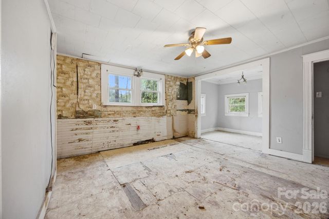712 Conley Place NW, Lenoir, NC 28645