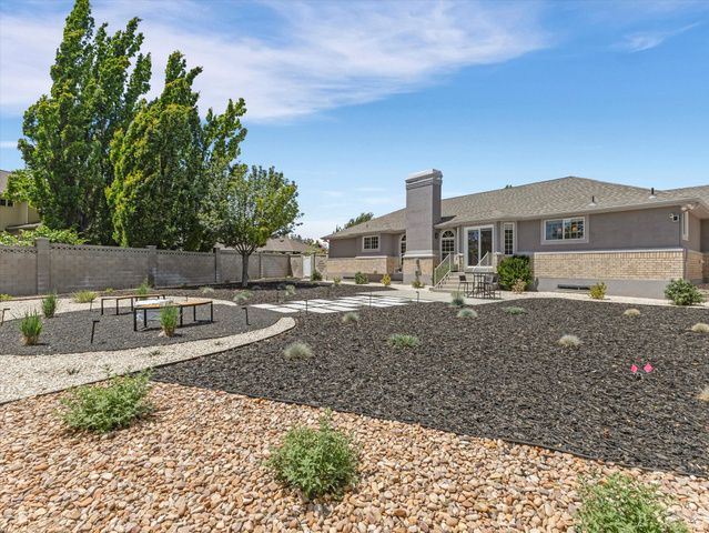 1583 W HEATHER DOWNS CIR, South Jordan, UT 84095