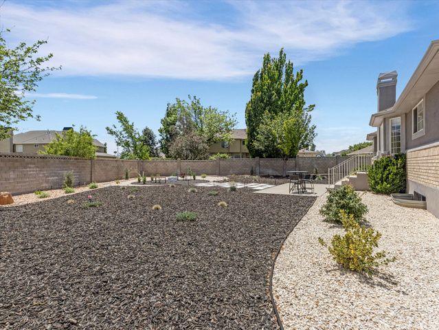 1583 W HEATHER DOWNS CIR, South Jordan, UT 84095
