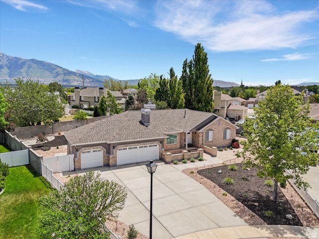 1583 W HEATHER DOWNS CIR, South Jordan, UT 84095