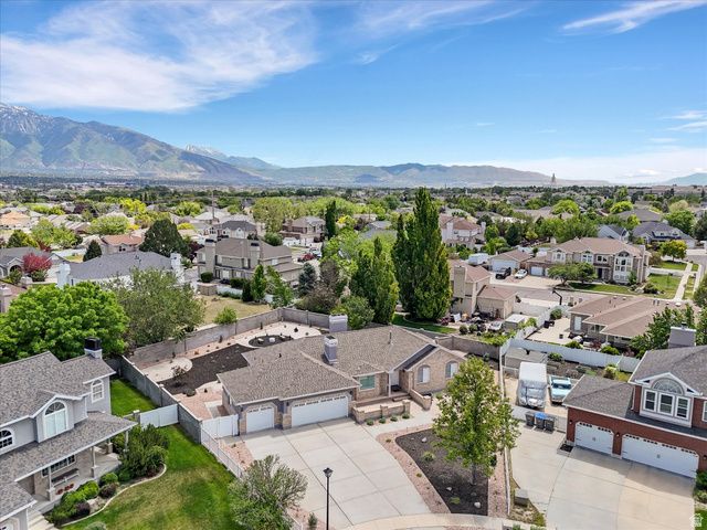 1583 W HEATHER DOWNS CIR, South Jordan, UT 84095