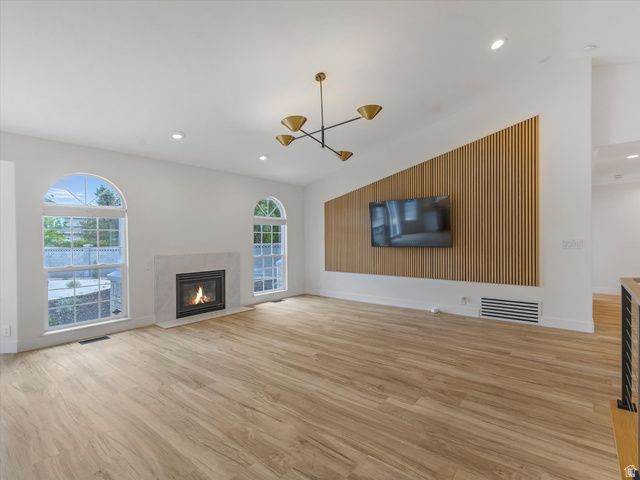 1583 W HEATHER DOWNS CIR, South Jordan, UT 84095