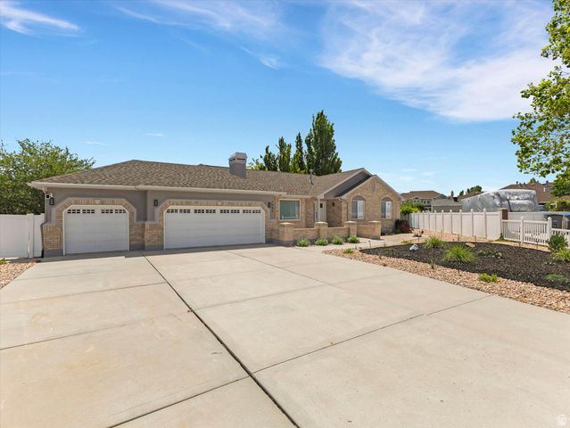 1583 W HEATHER DOWNS CIR, South Jordan, UT 84095