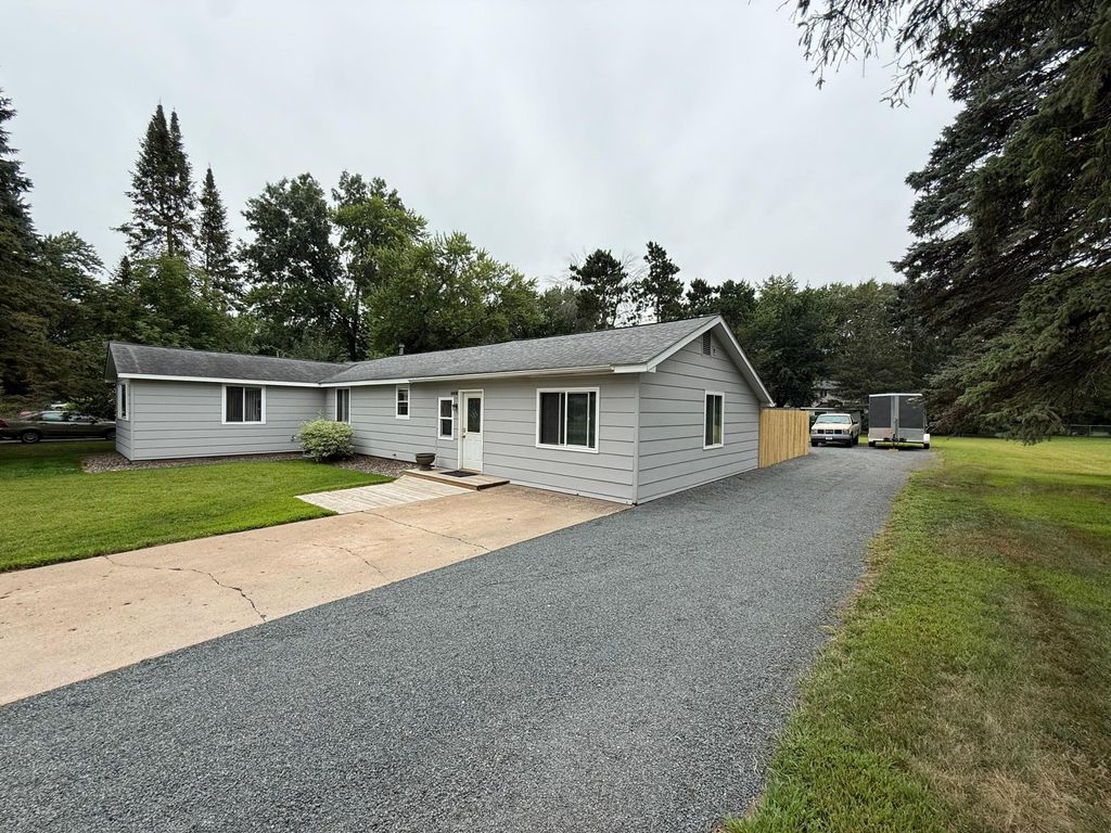8408 Eastwood Road, Mounds View, MN 55112 — photo 2