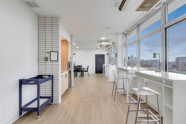 1440 N Lake Shore Drive 5D, Chicago, IL 60610