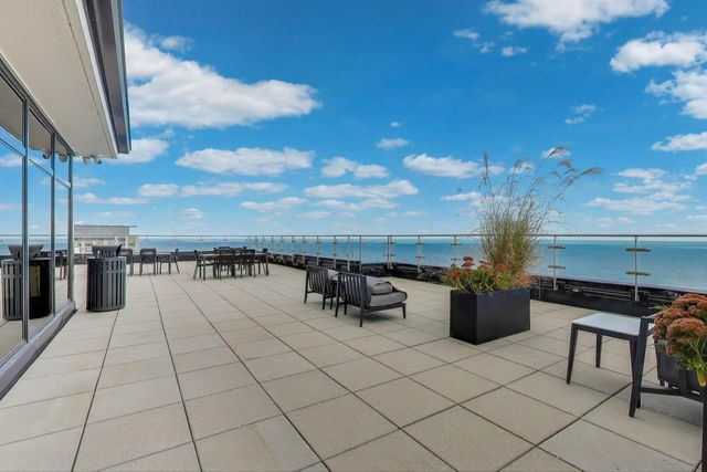 1440 N Lake Shore Drive 5D, Chicago, IL 60610