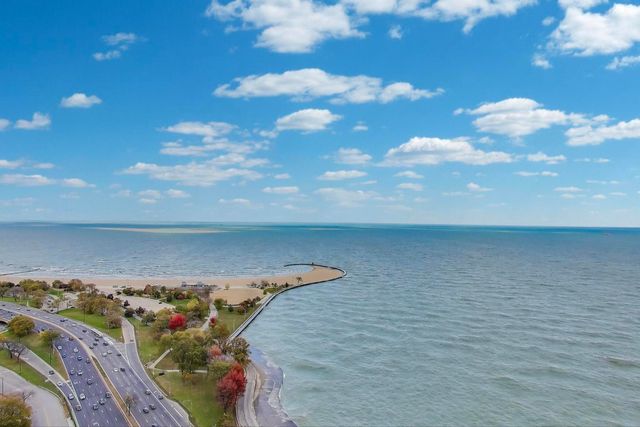 1440 N Lake Shore Drive 5D, Chicago, IL 60610