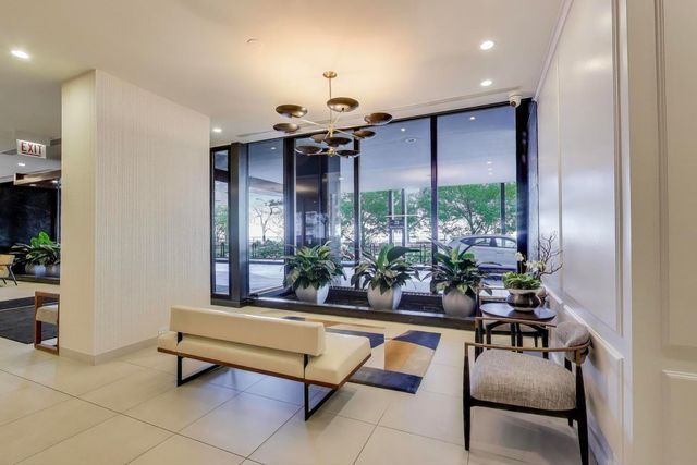 1440 N Lake Shore Drive 5D, Chicago, IL 60610