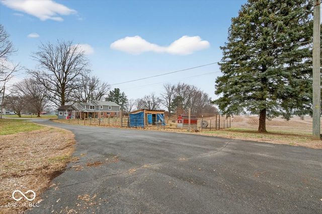 4312 S New Columbus Road, Anderson, IN 46013