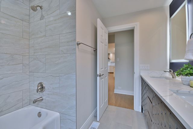 8318 Kilbourn Avenue, Skokie, IL 60076