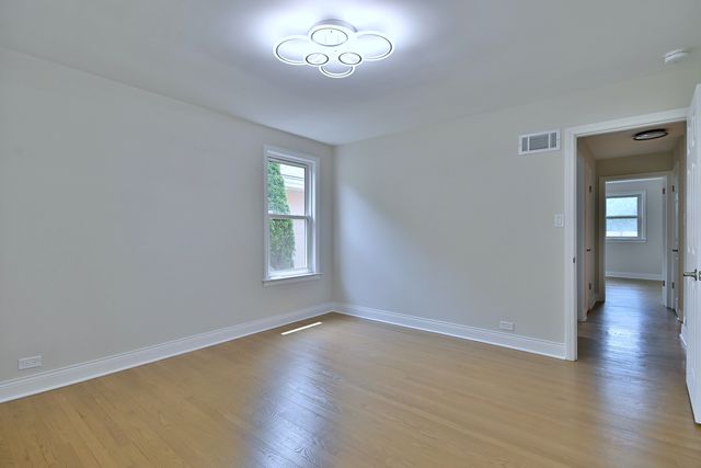 8318 Kilbourn Avenue, Skokie, IL 60076
