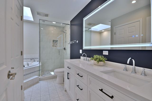 8318 Kilbourn Avenue, Skokie, IL 60076