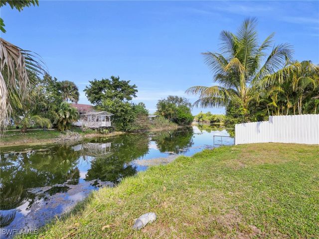 4991 18th CT SW, Naples, FL 34116