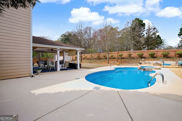 13677 Shellcracker Court, Hampton, GA 30228