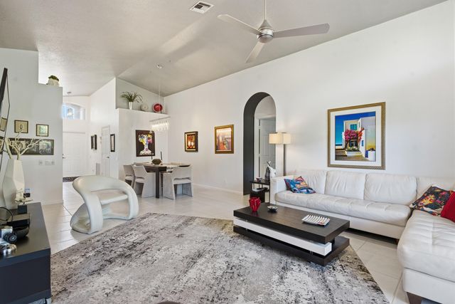 6797 Castlemaine Avenue, Boynton Beach, FL 33437