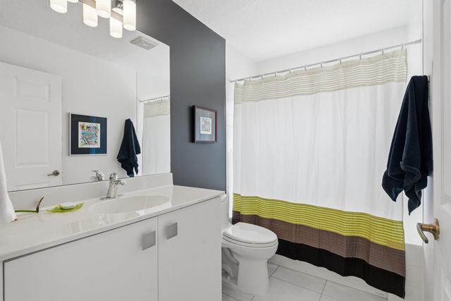 6797 Castlemaine Avenue, Boynton Beach, FL 33437