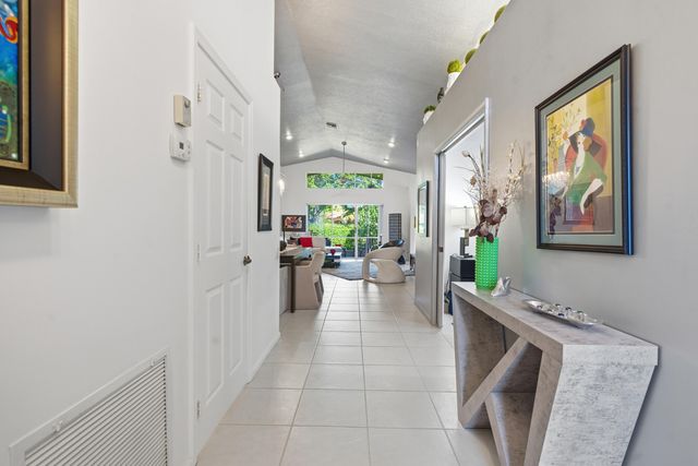 6797 Castlemaine Avenue, Boynton Beach, FL 33437