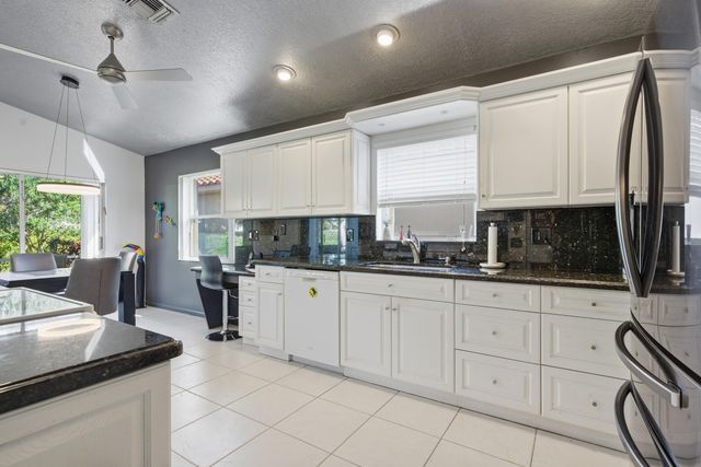 6797 Castlemaine Avenue, Boynton Beach, FL 33437