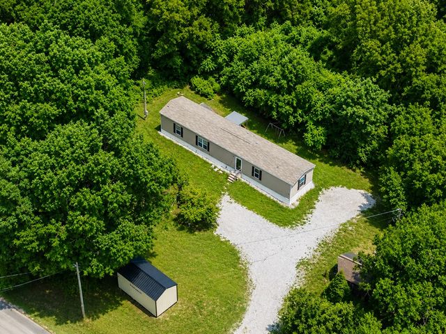 114 Lock Seven Ln, Carthage, TN 37030