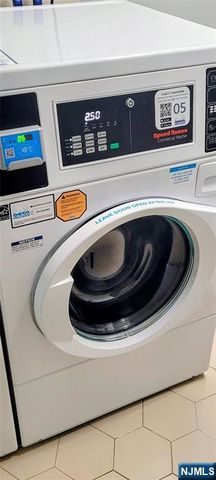 8915 Bergenwood Avenue 4, North Bergen, NJ 07047