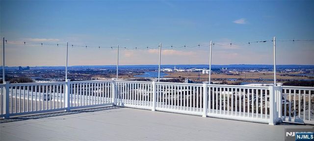 8915 Bergenwood Avenue 4, North Bergen, NJ 07047