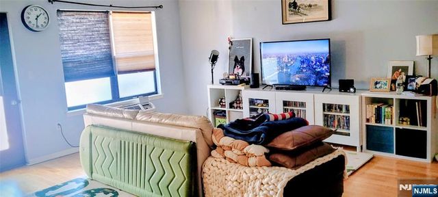 8915 Bergenwood Avenue 4, North Bergen, NJ 07047