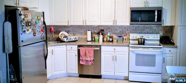 8915 Bergenwood Avenue 4, North Bergen, NJ 07047