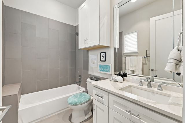 3816 Roseland Avenue D300, Dallas, TX 75204