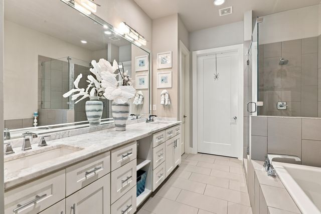 3816 Roseland Avenue D300, Dallas, TX 75204