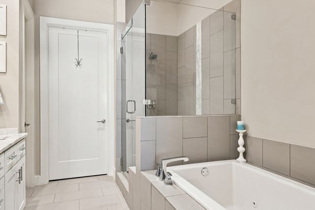 3816 Roseland Avenue D300, Dallas, TX 75204