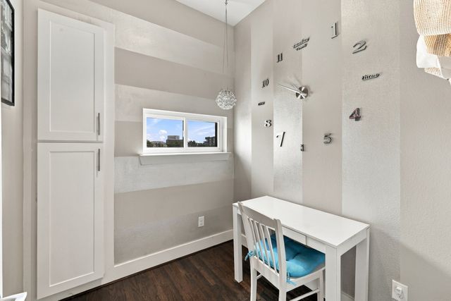 3816 Roseland Avenue D300, Dallas, TX 75204